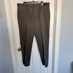 Dockers Men's Dark Brown Chinos